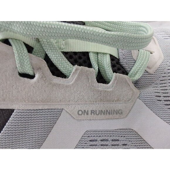 On Cloudrunner 2 Running Shoe Sneaker Mens 9.5 Gray White Lightweight Walking - Picture 9 of 12